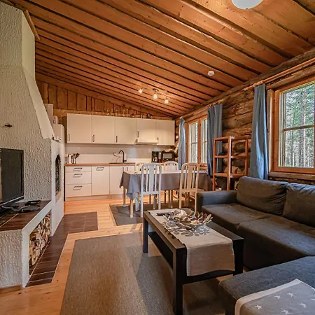 Forest Hideaway By Aavalevi アパート *